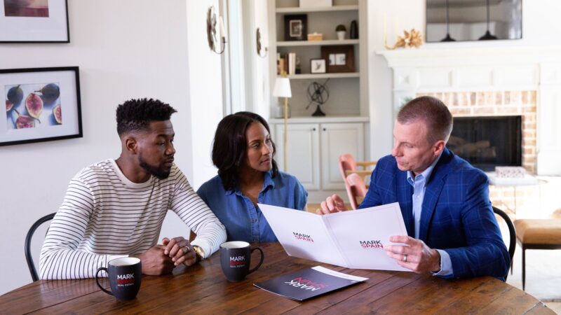 A real estate will help you throughout the closing process as you sell a home